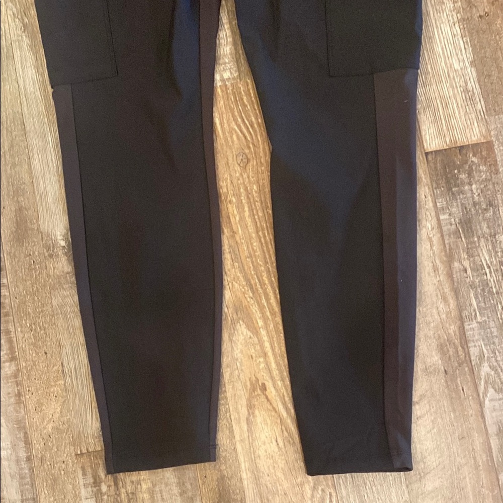 Black Cargo Joggers ATHLETA - Picture 3 of 8